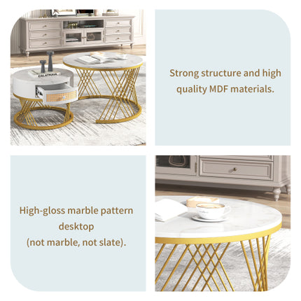 2-in-1 Ronde Koffietafel Gemaak Van MDF Met Marmergraan-Fineerblad, Rottanglaaie En Soliede Houthandvatsels. Goudkleurige Ysterpote. 70x70x45.5 50x50x38.5cm
